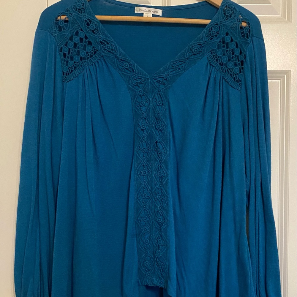 Turquoise top